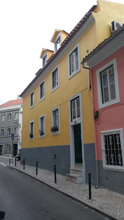 Lisbon Sloped Ceiling Apartment